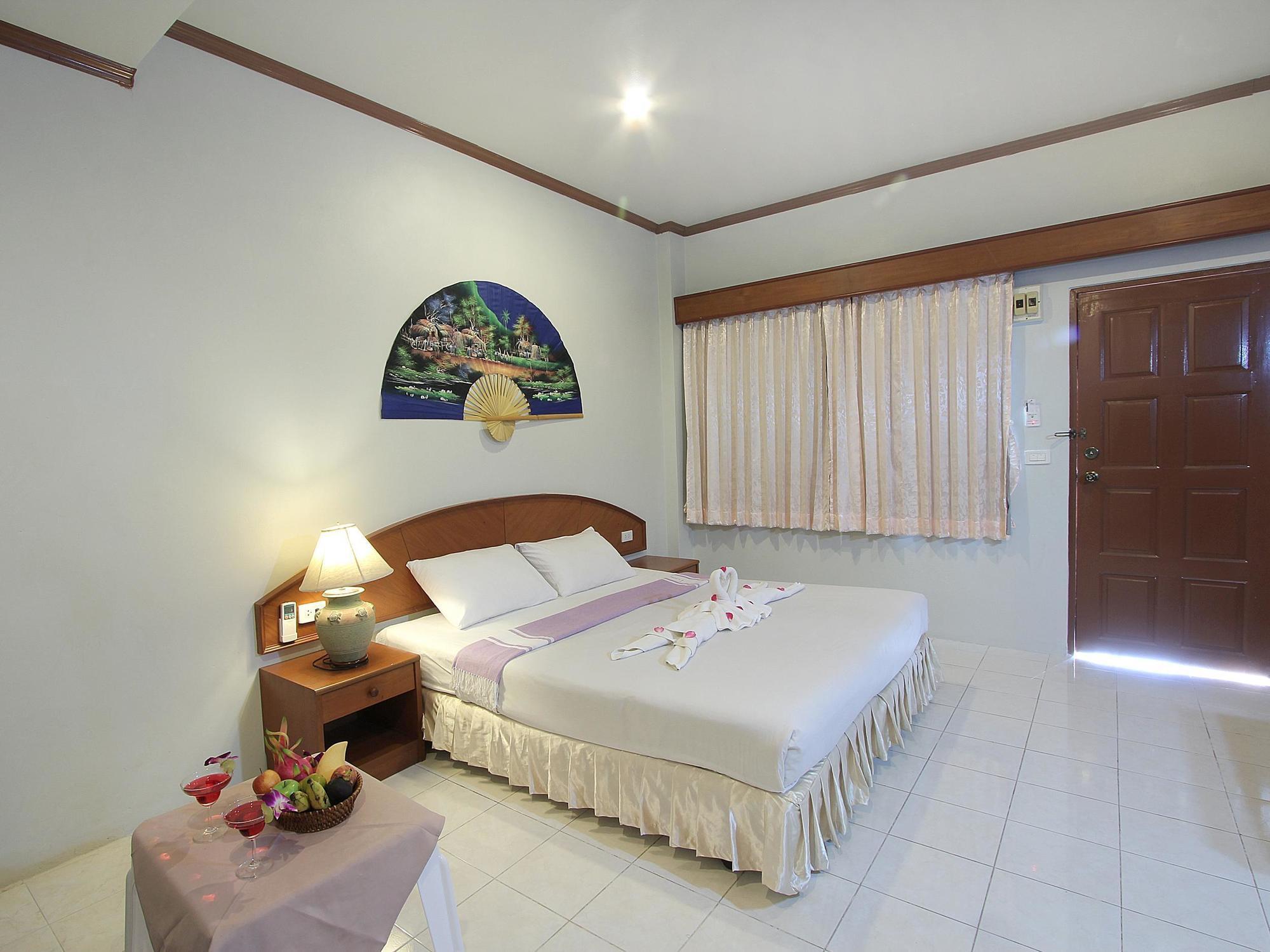 Choophorn House Sha Hotel Kata Beach  Exterior photo