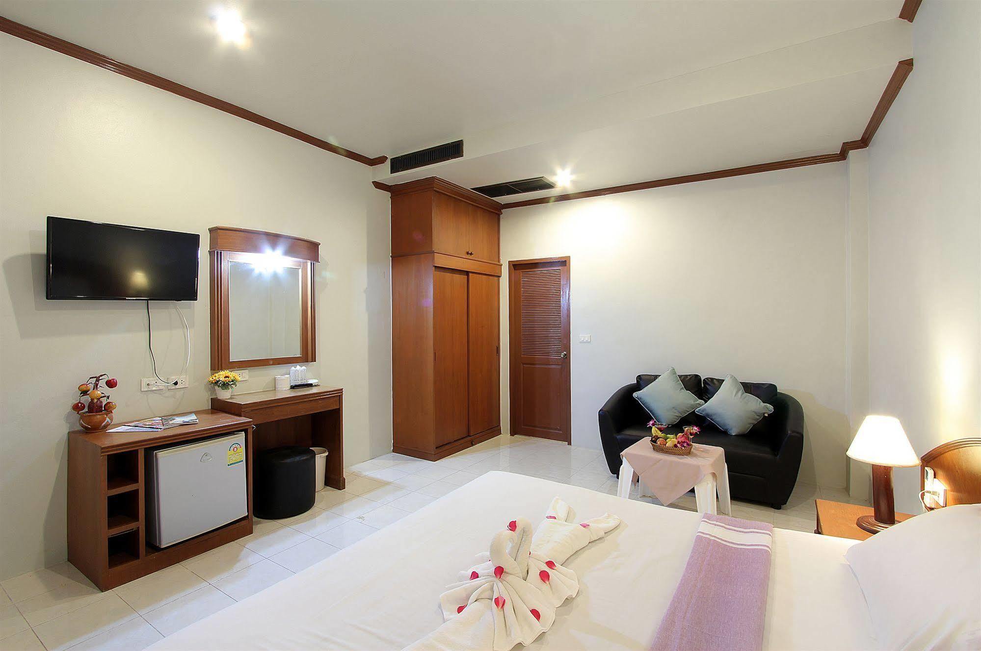 Choophorn House Sha Hotel Kata Beach  Exterior photo